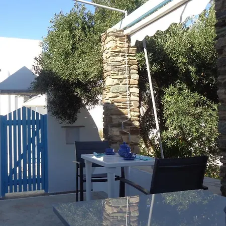 Дом отдыха Tinos Sea View
